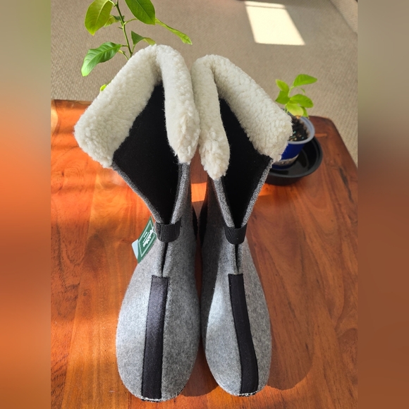 L.L. Bean Gray and Black Men's Size 9 Boot Liners - Picture 3 of 9